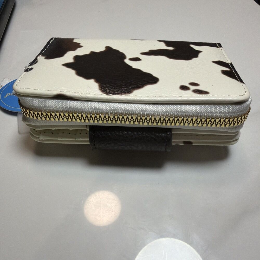 Chic Cowgirl Rodeo Cow Print Wallet NWT Gold Dragonfly Zip Around Bifold - Picture 8 of 9